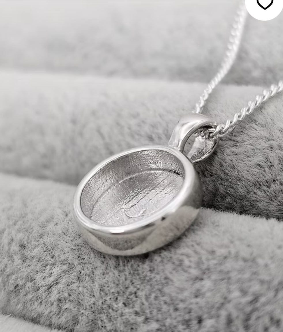 Circle Necklace Keepsake Pendant