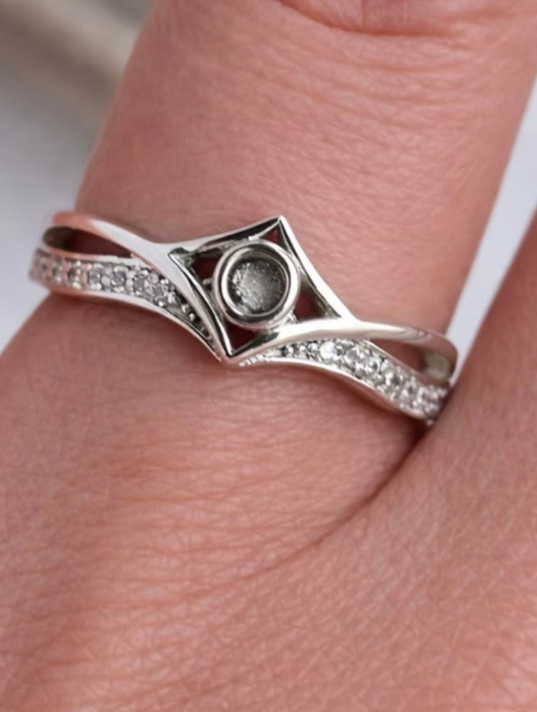 Inverted Wishbone Keepsake Ring
