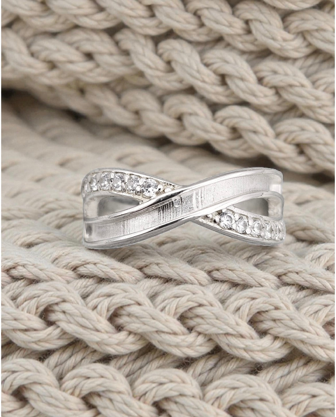Infinity Wave Keepsake Ring