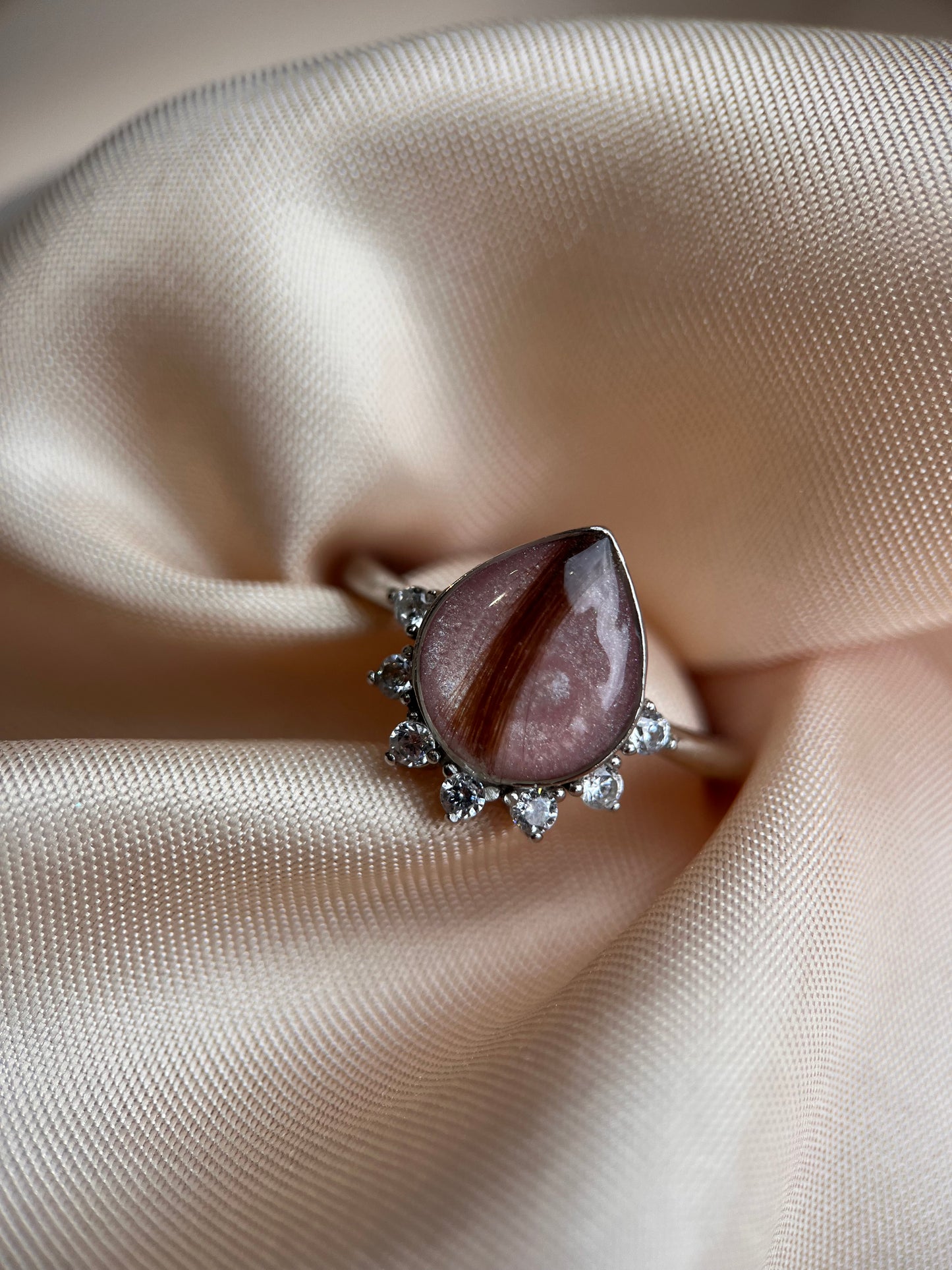 Teardrop Halo Keepsake Ring