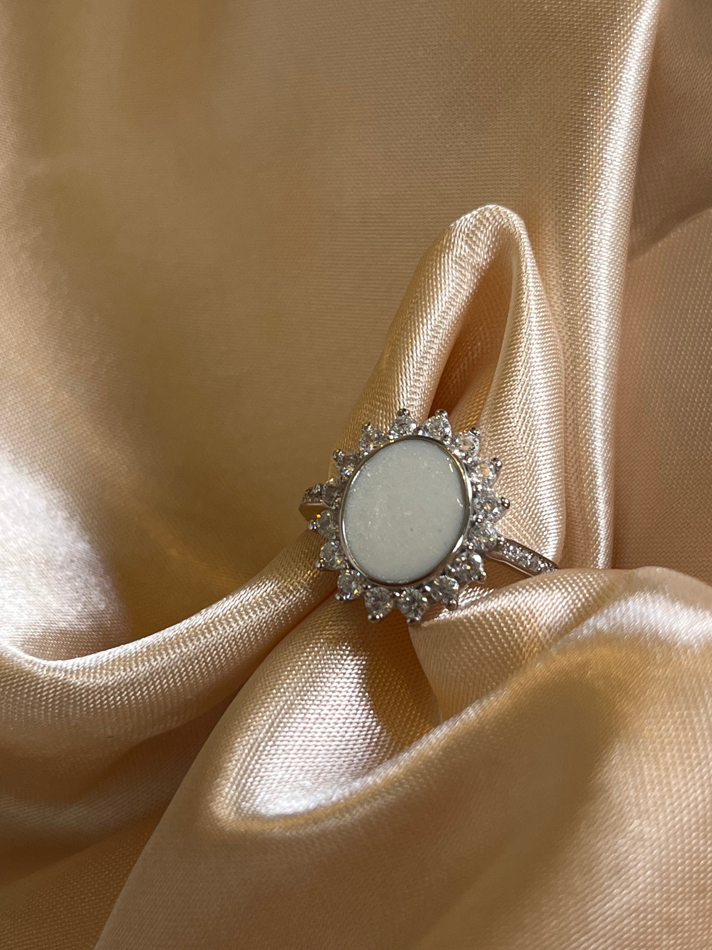 Sunburst Oval Keepsake Ring