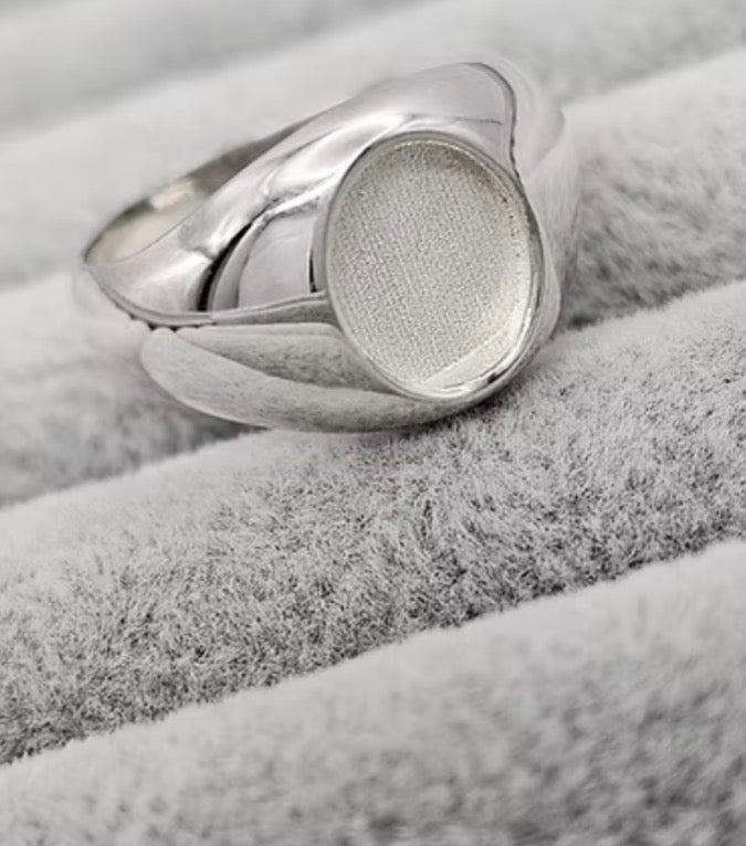Men’s Ashes Oval Signet Ring