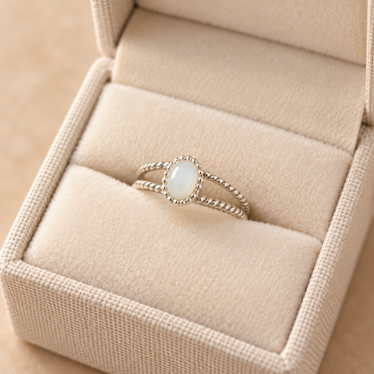 Split Shank Keepsake Ring