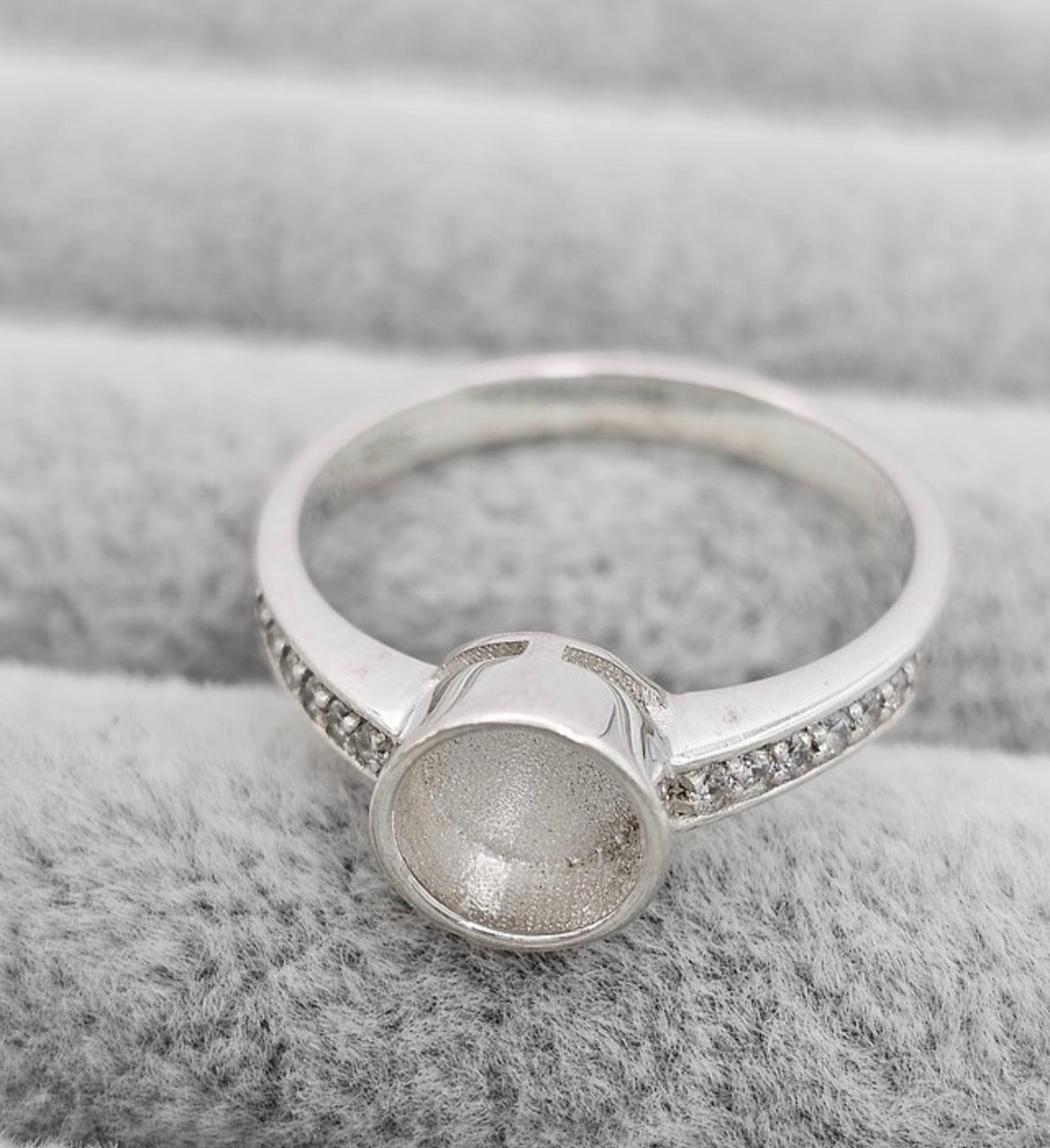 Luxe Round Memorial Keepsake Ring